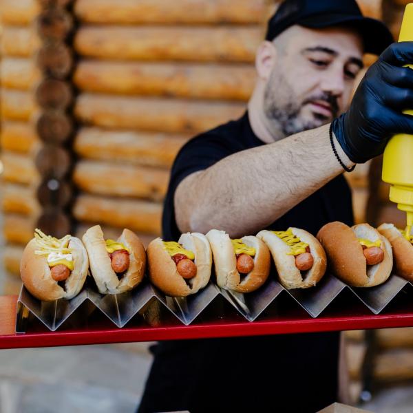 hot dog karotsaki catering